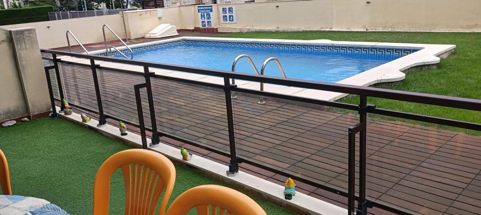 Apartamento Con Terraza Y Acceso Directo A La Piscina Y A 50 M De La Playa Miami Playa Exteriér fotografie